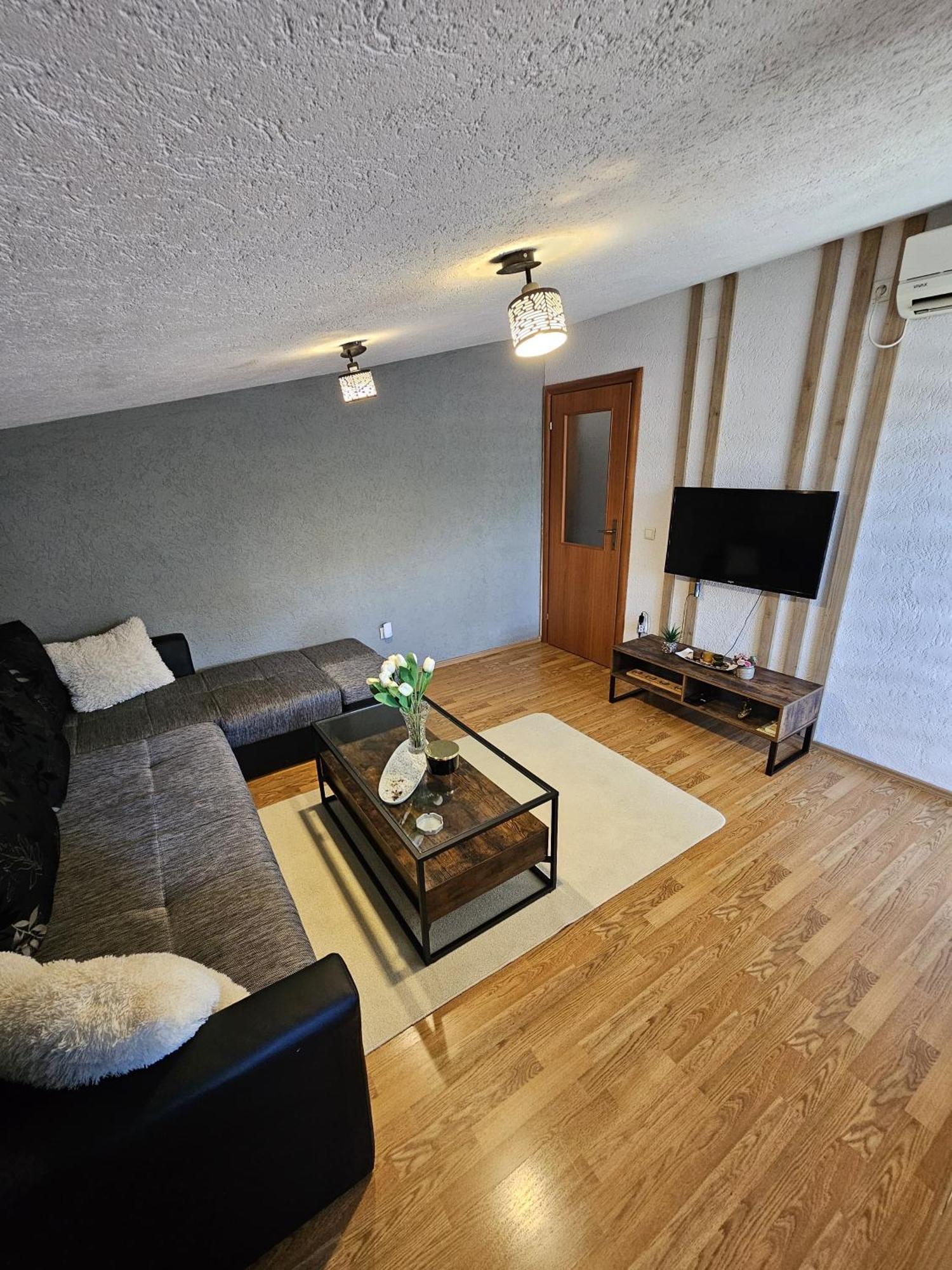 Apartments Horizont 莫斯塔尔 外观 照片